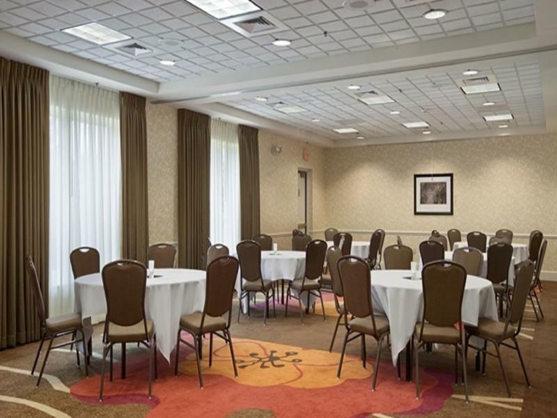 Hotel Hilton Garden Hoffman Estates