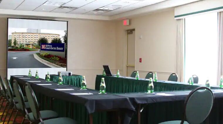 Hilton Garden 3* Hoffman Estates