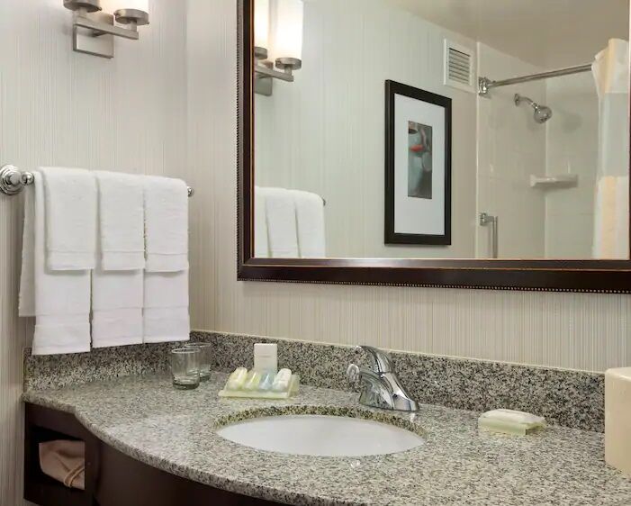 Hilton Garden Hotel 3*